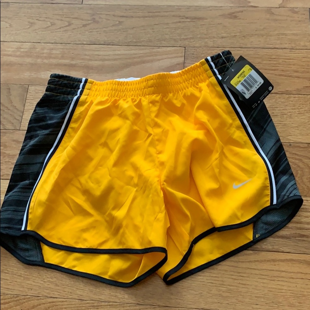 Nike tempo shorts